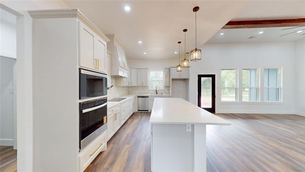Furnished interior view inside a new home in , Cleburne (Image 14).