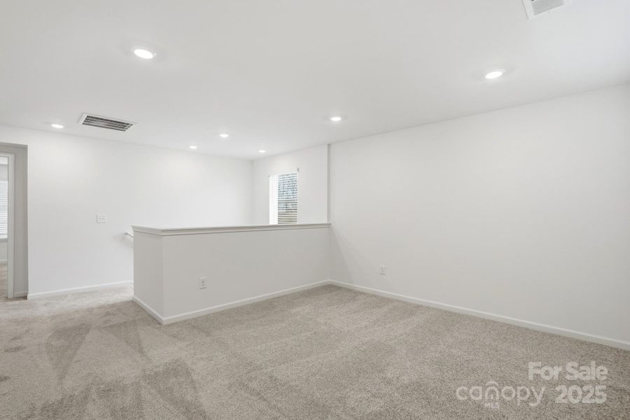 Spacious, unfurnished interior of a new home in Wilson Creek, Indian Land (Image 18).