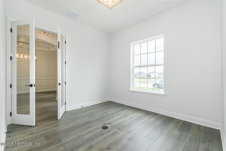Spacious, unfurnished interior of a new home in , St. Augustine (Image 20).