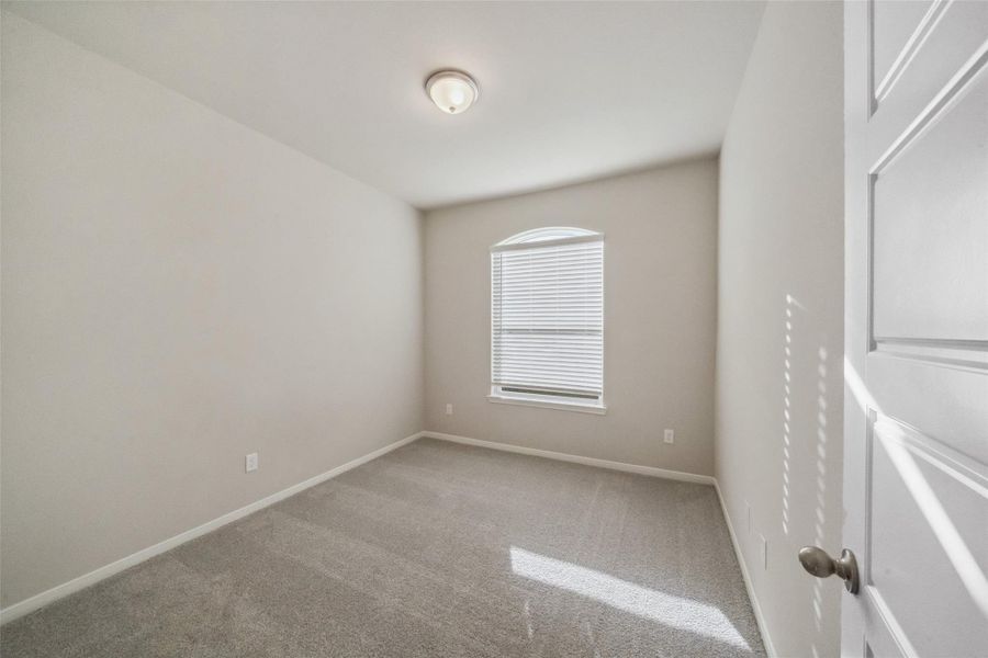 Spacious, unfurnished interior of a new home in Lago Mar, Texas City (Image 17). Spacious, unfurnished interior of a new home in Lago Mar, Texas City (Image 17).