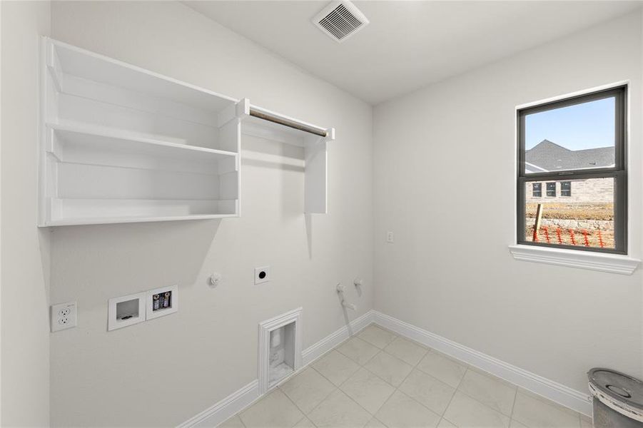 Image 24 of a home in Hillside Village.