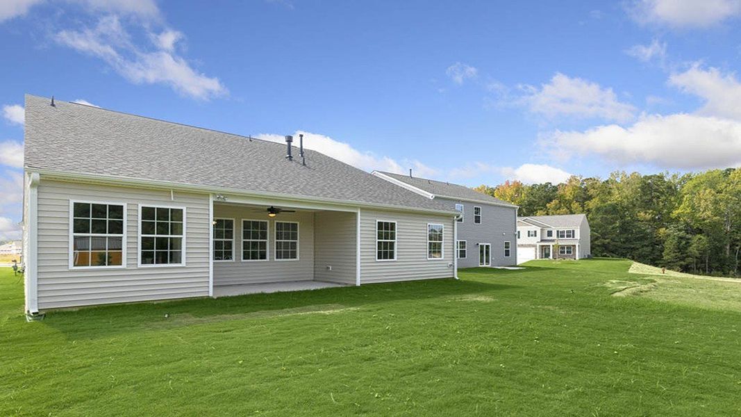 Exterior details and patio area of a home in Villa Grande, Winterville (Image 17).