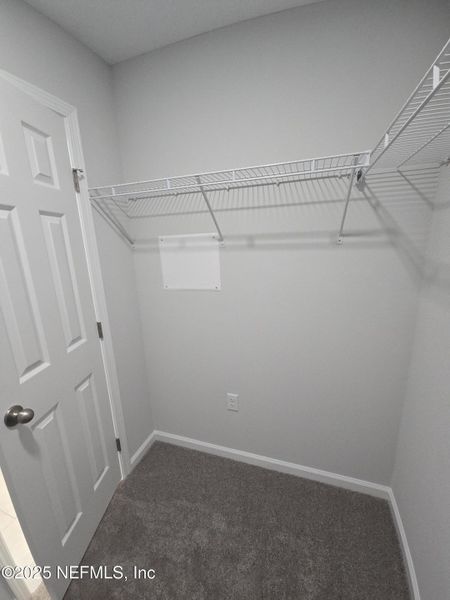 Spacious, unfurnished interior of a new home in , Jacksonville (Image 22).