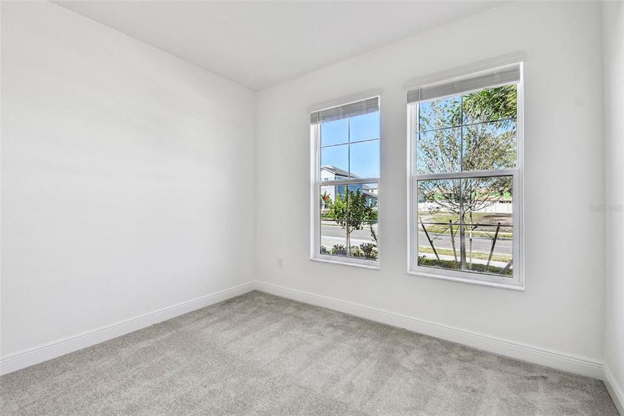 Spacious, unfurnished interior of a new home in Hawkstone, Sarasota (Image 27).