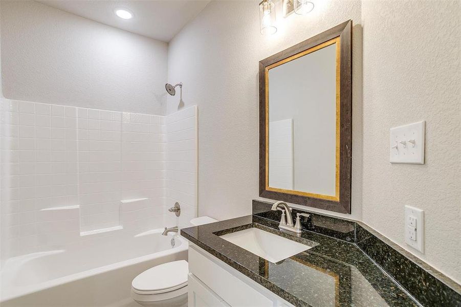 Furnished interior view inside a new home in , Rio Vista (Image 4).