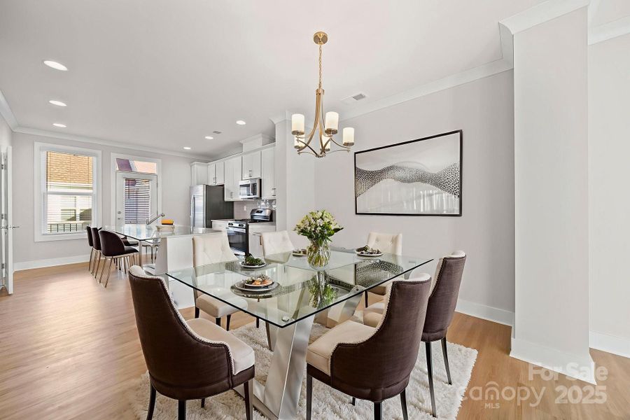 virtually stageddining area