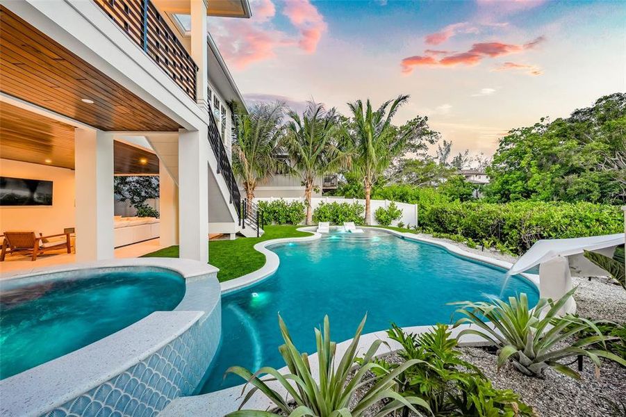Furnished interior view inside a new home in , Sarasota (Image 51).