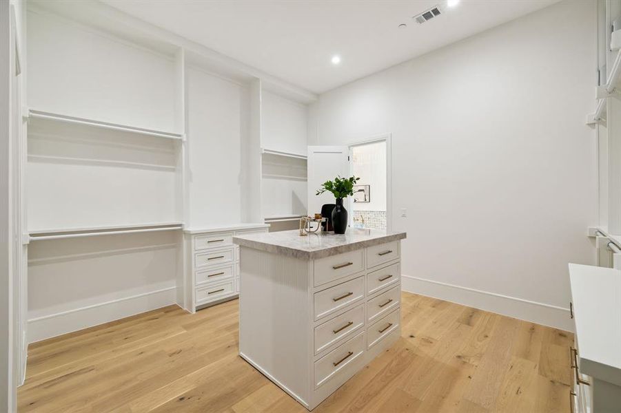 Furnished interior view inside a new home in , Dallas (Image 11).