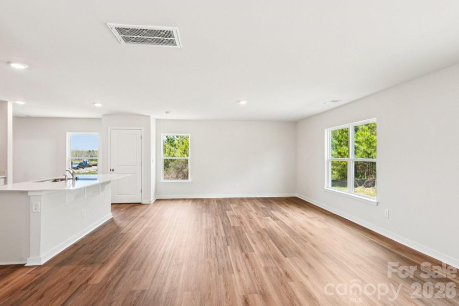 Spacious, unfurnished interior of a new home in Woodhaven at Chester, Chester (Image 16).