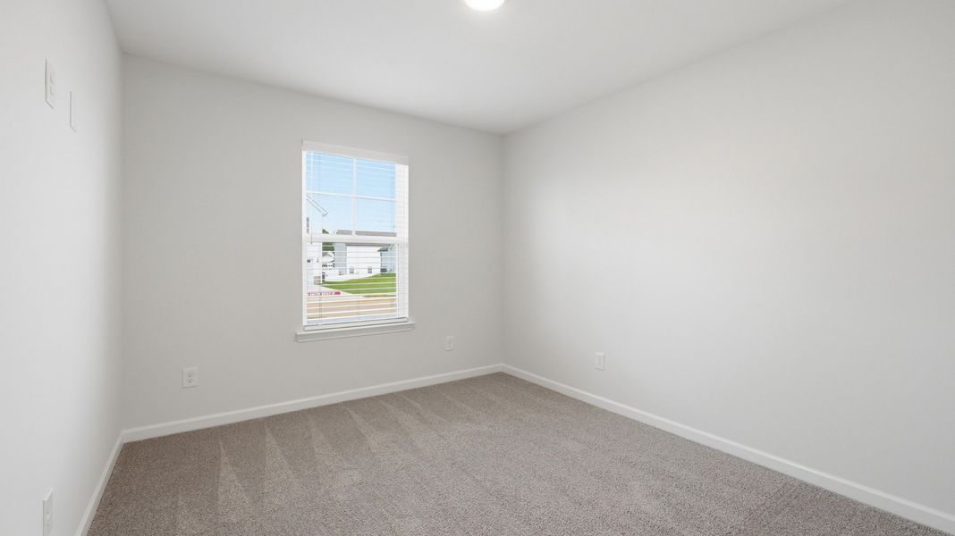 Spacious, unfurnished interior of a new home in Wheatfield, Shelbyville (Image 16).