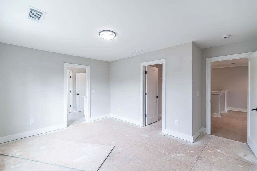 Image 21 of a home in Creekside.