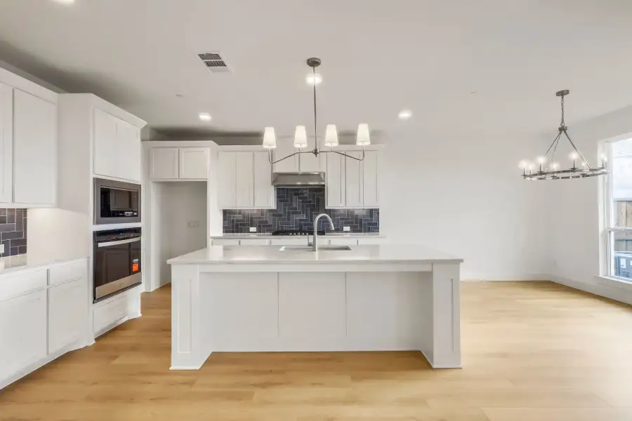 3156 Sir River - Kitchen