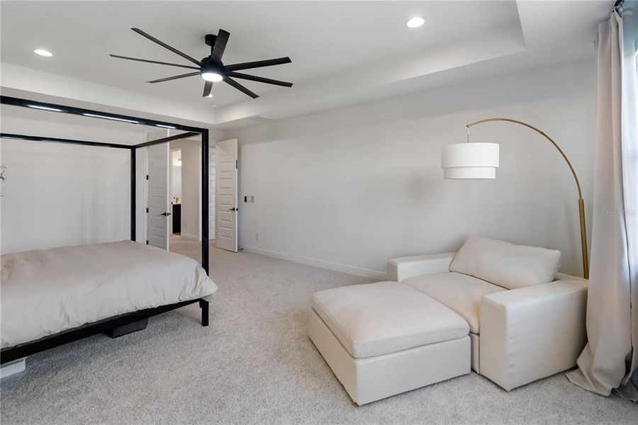 Furnished interior view inside a new home in , Bradenton (Image 36).