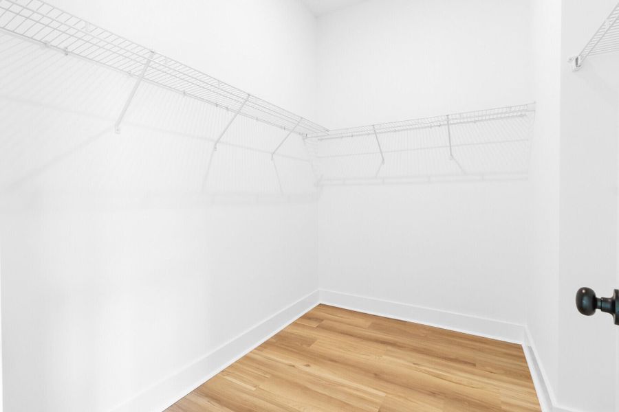 Spacious, unfurnished interior of a new home in , Summerville (Image 19).