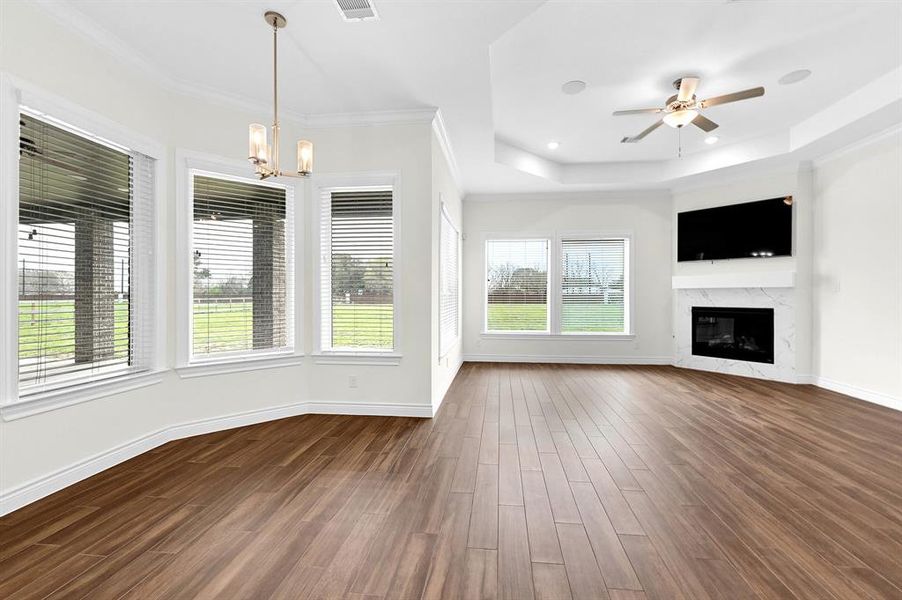 Breakfast and family room