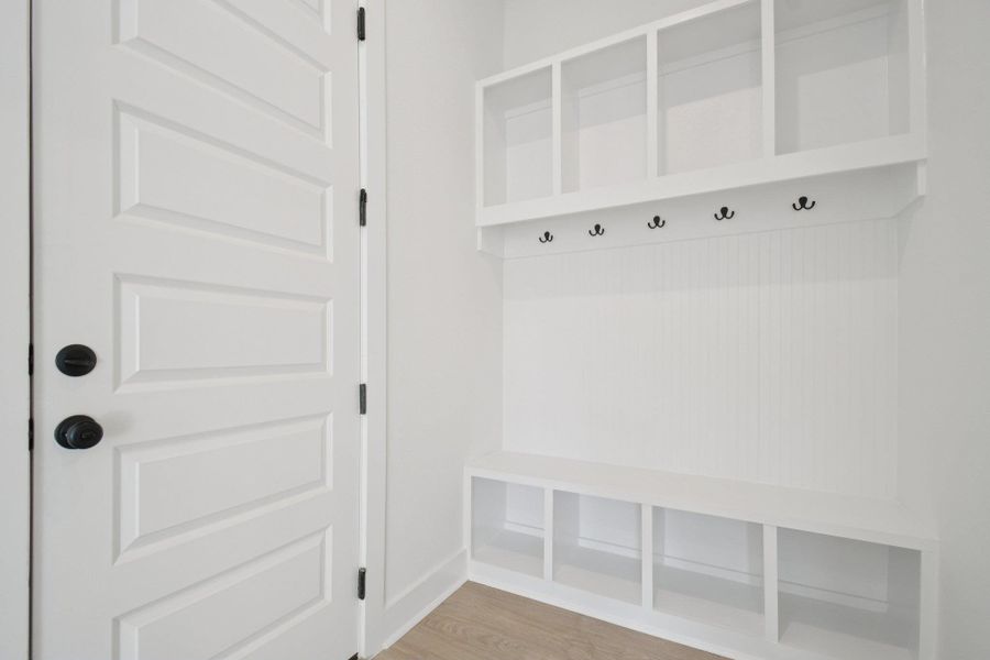 Home is under construction, not the actual photos – for illustrative purposes only. Please confirm features and color selections