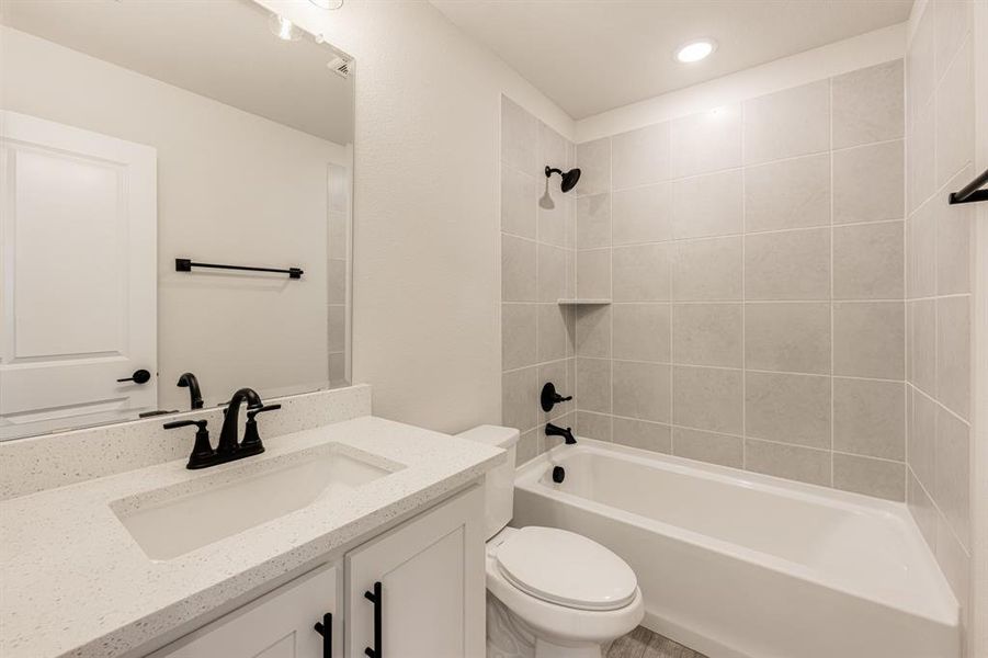 Image 35 of a home in Sable Creek.