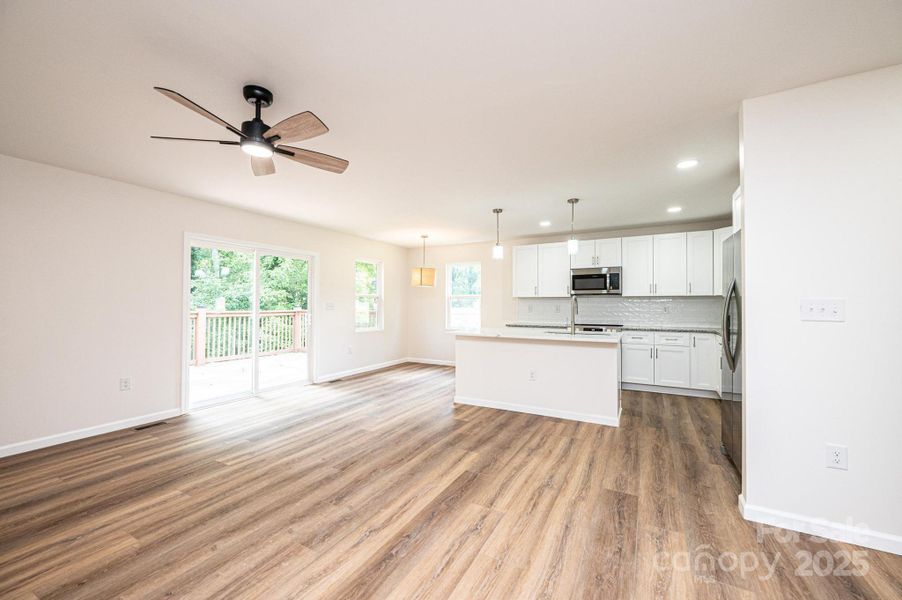 Spacious, unfurnished interior of a new home in , Hickory (Image 28).