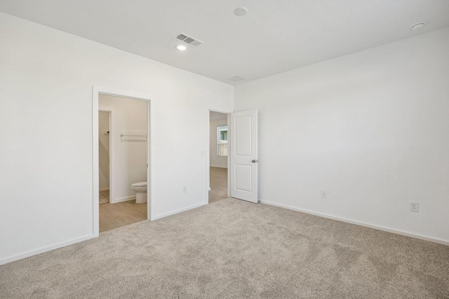 Spacious, unfurnished interior of a new home in Decker Farms, Magnolia (Image 28). Spacious, unfurnished interior of a new home in Decker Farms, Magnolia (Image 28).