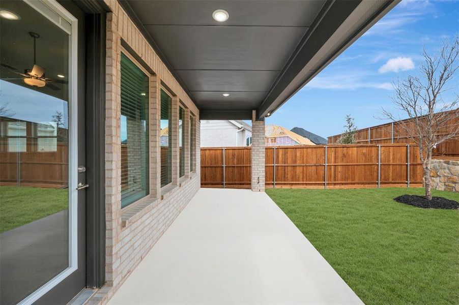 Exterior details and patio area of a home in Aster Park, McKinney (Image 25).
