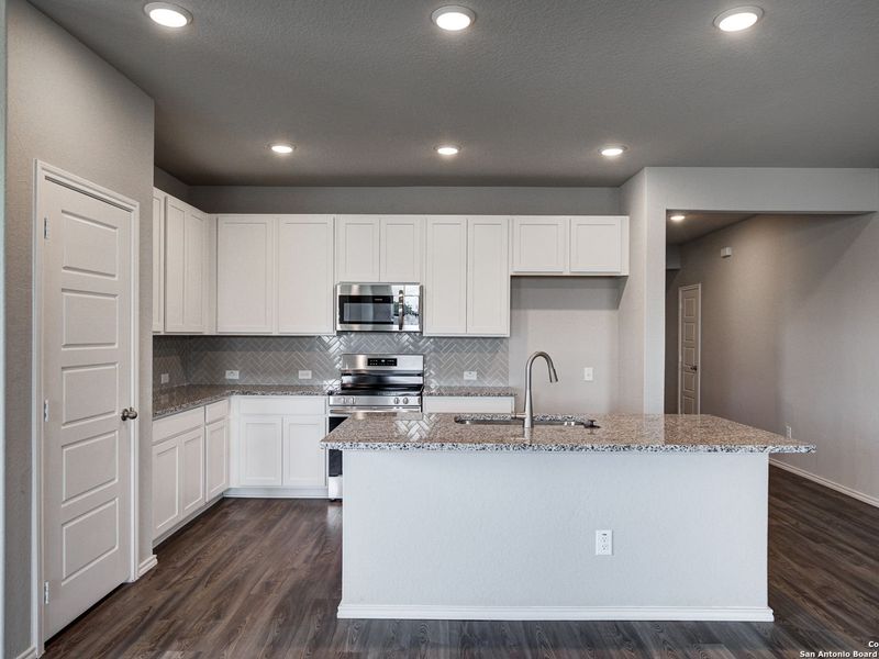 Furnished interior view inside a new home in Hannah Heights, Seguin (Image 3).