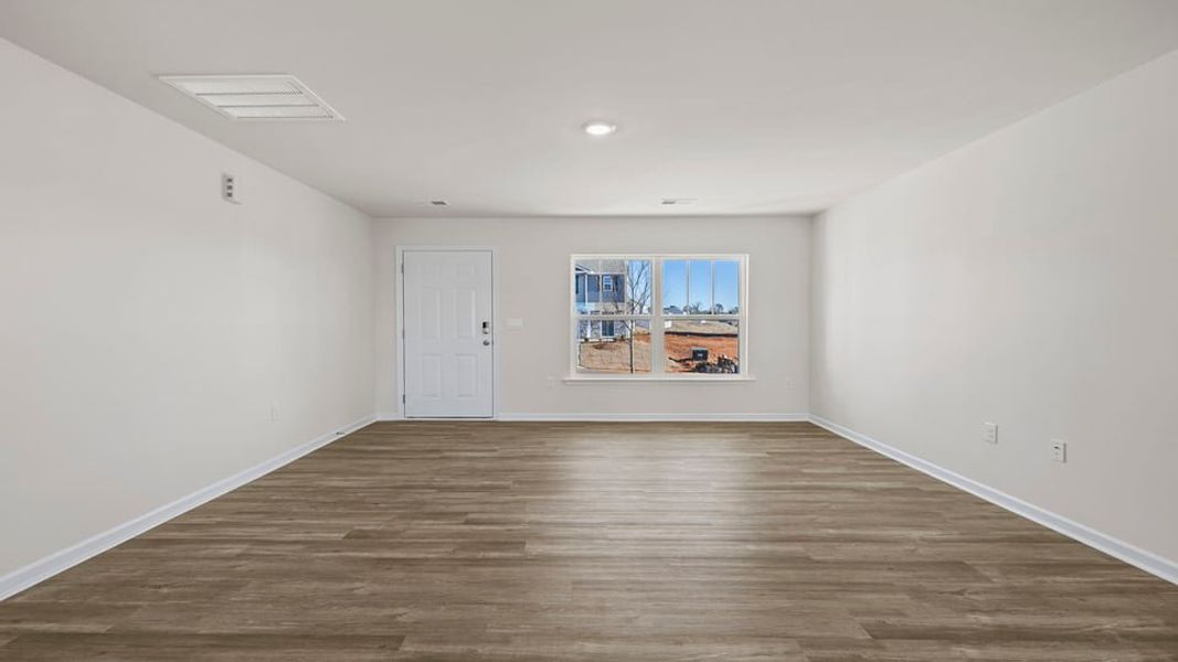 Spacious, unfurnished interior of a new home in Harper Ridge, Roebuck (Image 19).