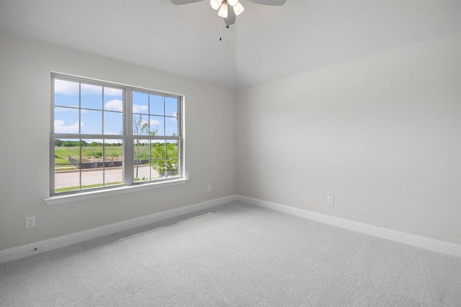 Spacious, unfurnished interior of a new home in Fox Landing, Caddo Mills (Image 26).