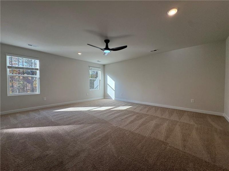Spacious, unfurnished interior of a new home in Southern Hills, McDonough (Image 20).