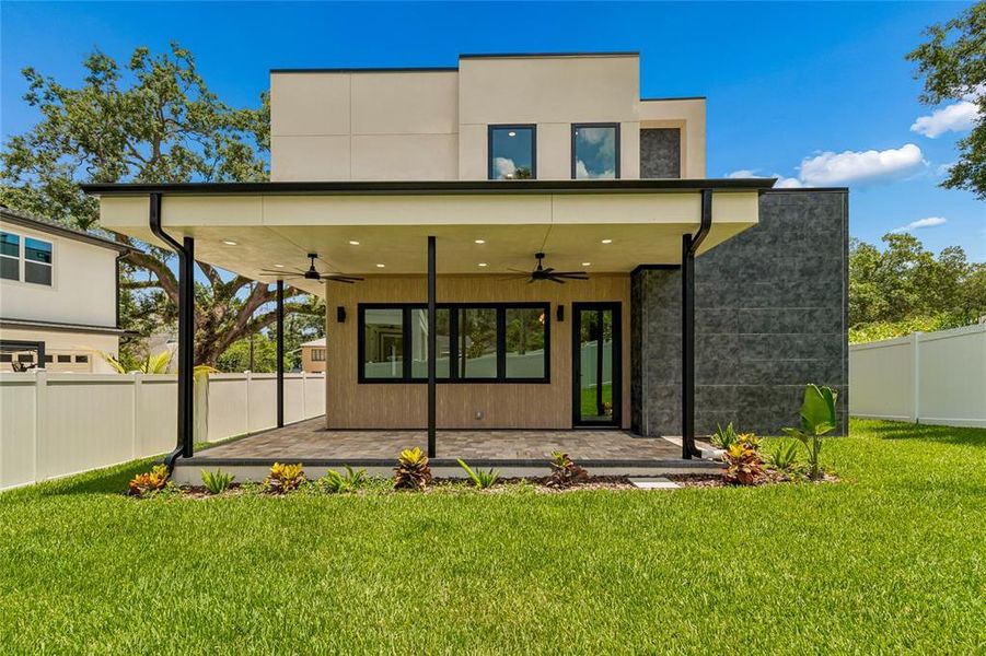 Exterior details and patio area of a home in , Tampa (Image 36).