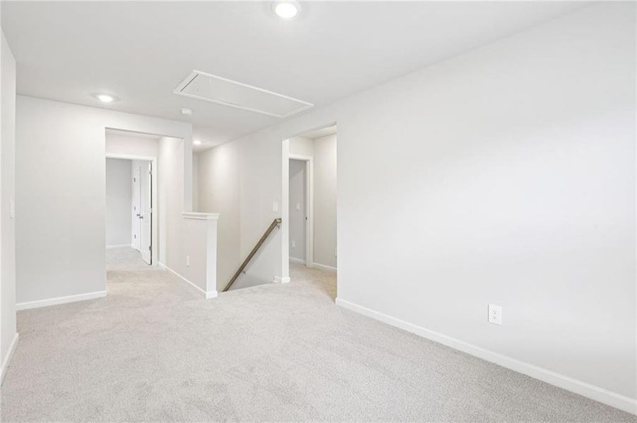 Spacious, unfurnished interior of a new home in Ivey Township, Dallas (Image 41).