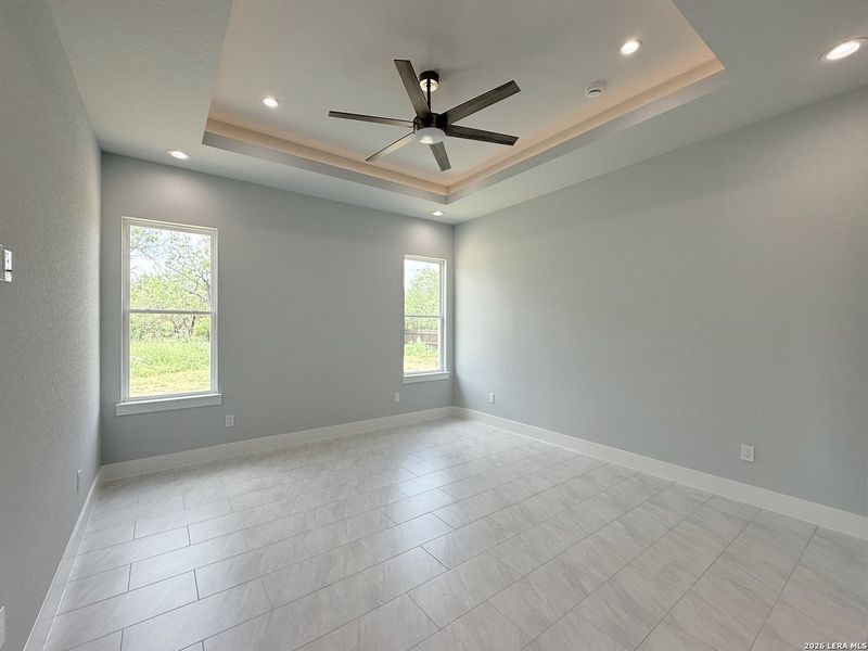 Spacious, unfurnished interior of a new home in , Lytle (Image 31).