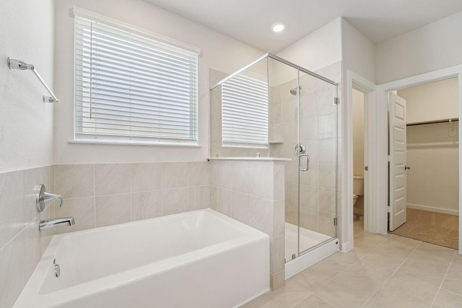 Photo is not of the actual home, but is an inspirational photo of builder’s model home and may depict options, furnishings, and/or decorator features that are not included Photo is not of the actual home, but is an inspirational photo of builder’s model home and may depict options, furnishings, and/or decorator features that are not included