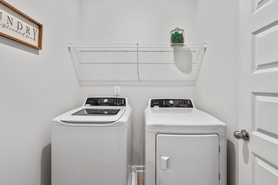 *This is a marketing photo. Colors/options may be different.*