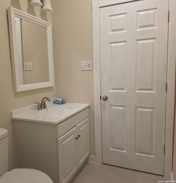 Furnished interior view inside a new home in , New Braunfels (Image 14).