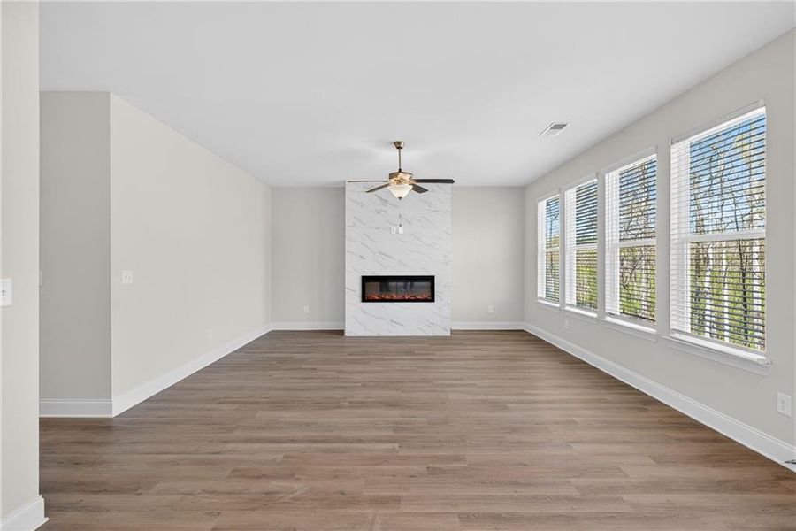 Spacious, unfurnished interior of a new home in Waters Edge, Mansfield (Image 19).