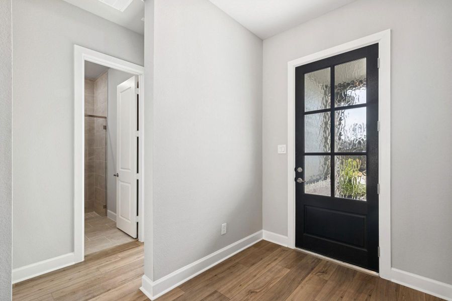 Spacious, unfurnished interior of a new home in Kresston - Enclave Collection, Magnolia (Image 20).