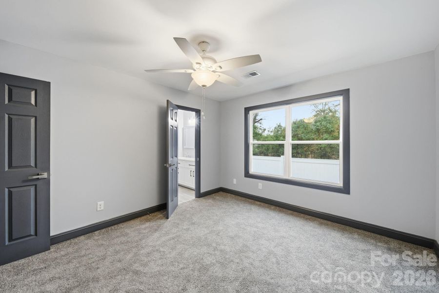 Spacious, unfurnished interior of a new home in , Orangeburg (Image 37).