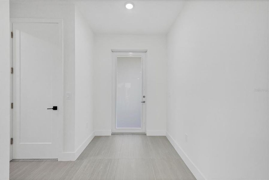 Spacious, unfurnished interior of a new home in , North Port (Image 28). Spacious, unfurnished interior of a new home in , North Port (Image 28).