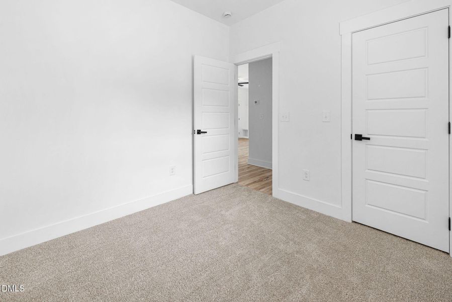 25-web-or-mls-305-w-barden-st 25-web-or-mls-305-w-barden-st