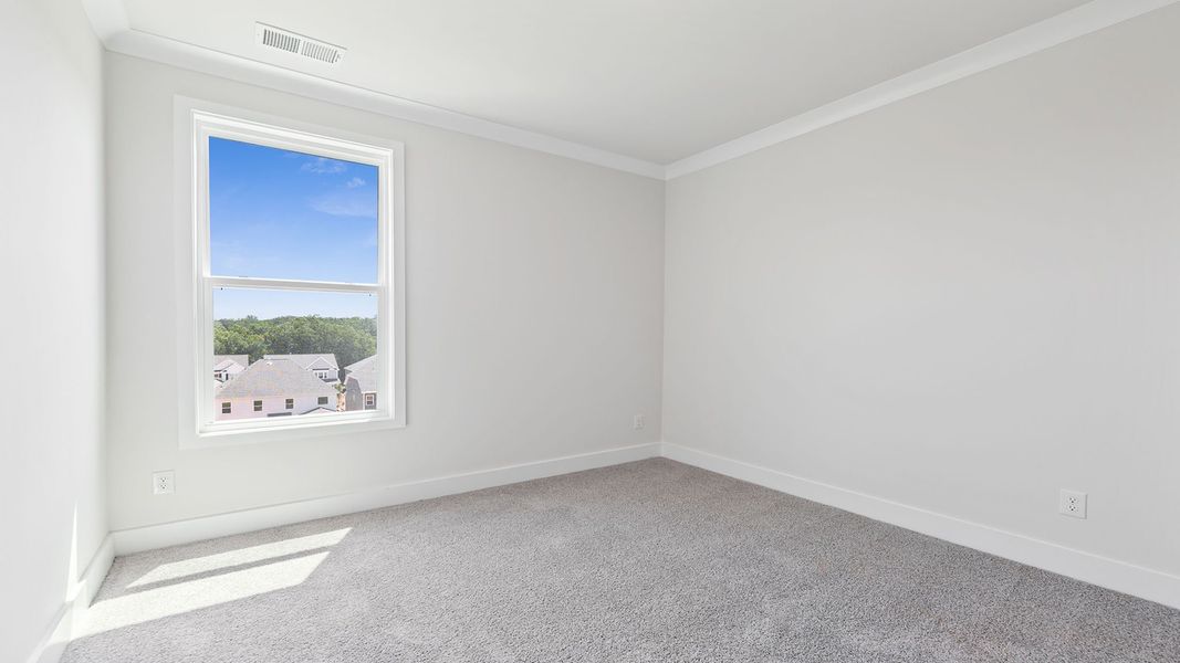Spacious, unfurnished interior of a new home in Adams Glen, Greenville (Image 19).