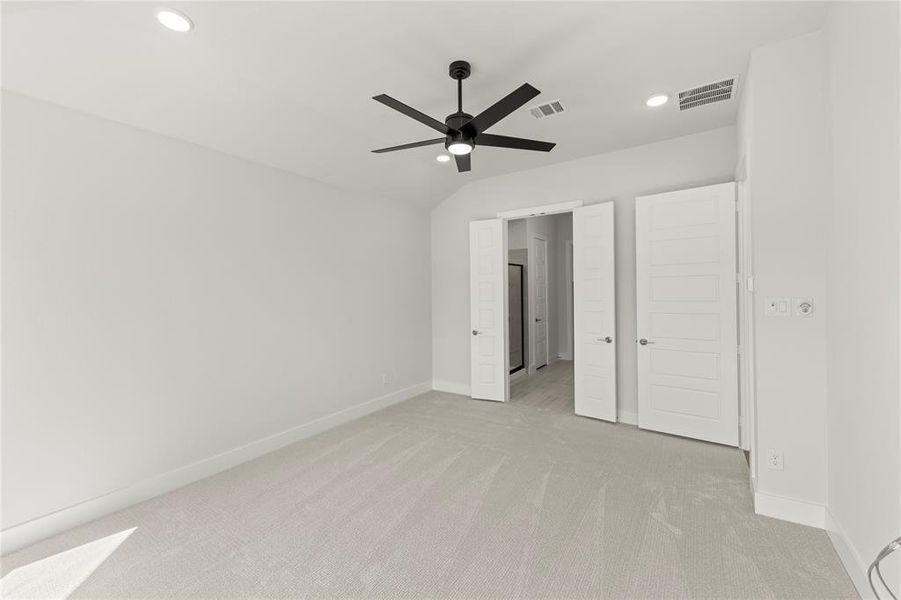 Spacious, unfurnished interior of a new home in Discovery Collection at Union Park, Little Elm (Image 15).