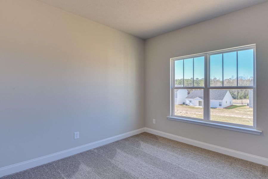 Spacious, unfurnished interior of a new home in , Edgefield (Image 8).