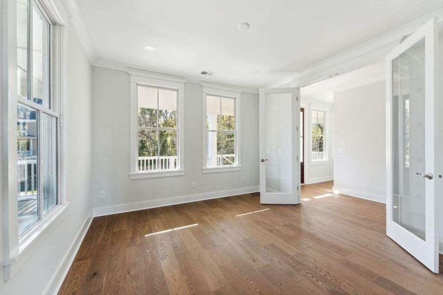 Spacious, unfurnished interior of a new home in Kings River Preserve, Hollywood (Image 37). Spacious, unfurnished interior of a new home in Kings River Preserve, Hollywood (Image 37).