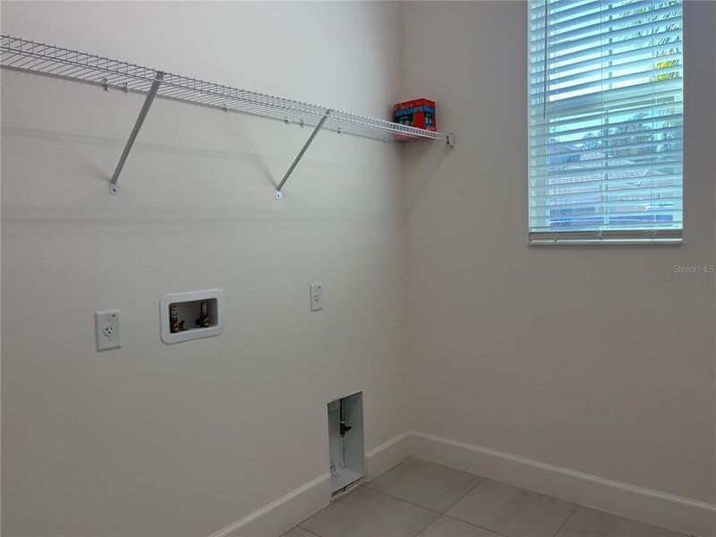 Spacious, unfurnished interior of a new home in , Wesley Chapel (Image 46).