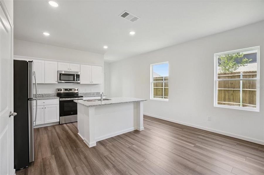 Furnished interior view inside a new home in , Deland (Image 9).