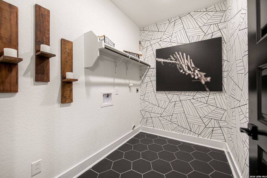 Furnished interior view inside a new home in Mesa Western, Cibolo (Image 12).