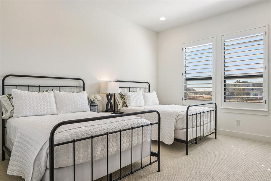 Spacious secondary bedroom with walk in closet