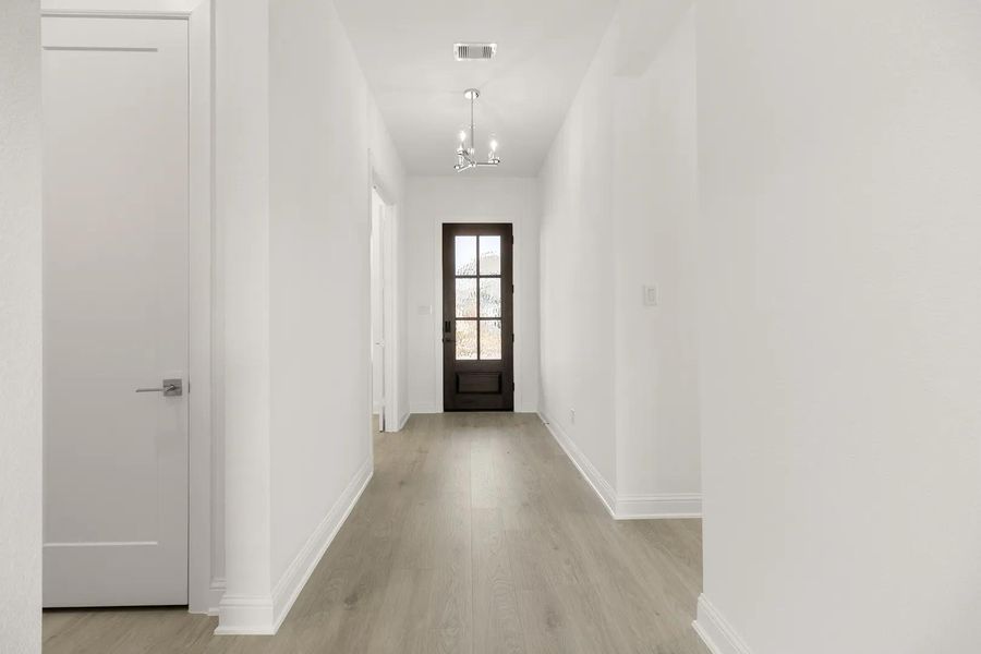 Granbury D Foyer
