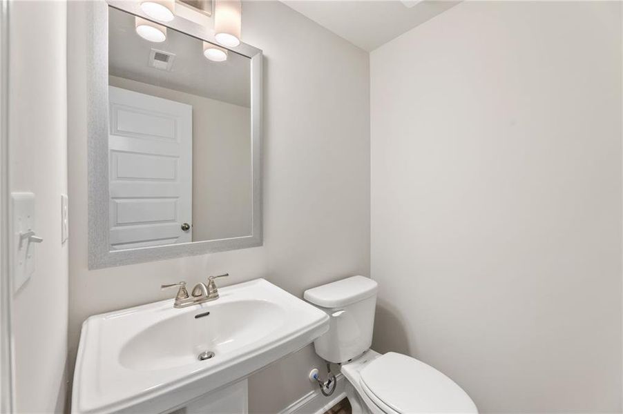 Furnished interior view inside a new home in Towns at Enclave, Lawrenceville (Image 17).