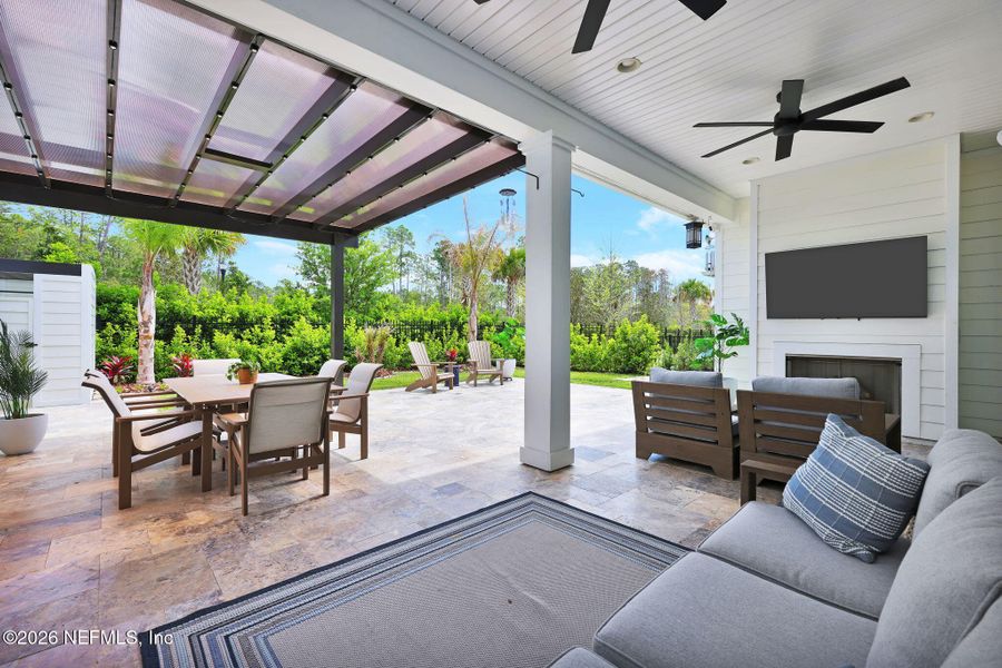 Exterior details and patio area of a home in , Ponte Vedra (Image 3).
